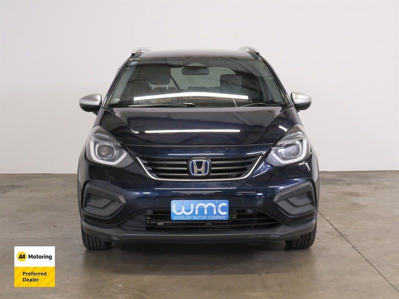 2020 Honda Fit e:HEV 1.5lt Hybrid 'Crosstar', photo 2