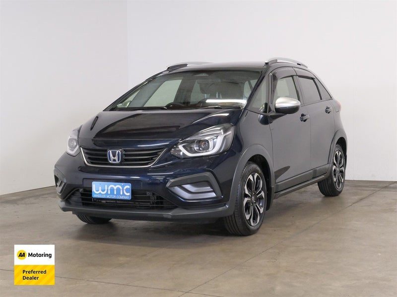 2020 Honda Fit e:HEV 1.5lt Hybrid 'Crosstar', photo 3