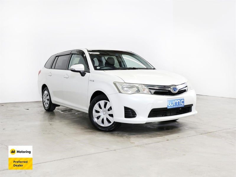2013 Toyota Corolla Fielder Hybrid G