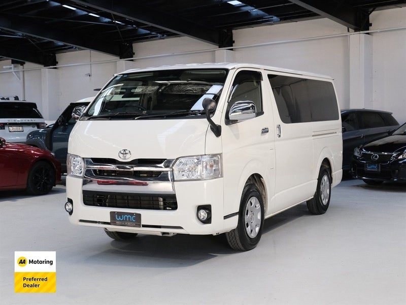2020 Toyota Hiace GL, photo 3