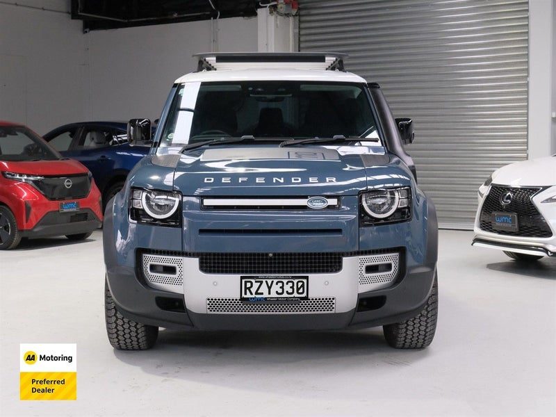 2020 Land Rover Defender 110 P 300, photo 2