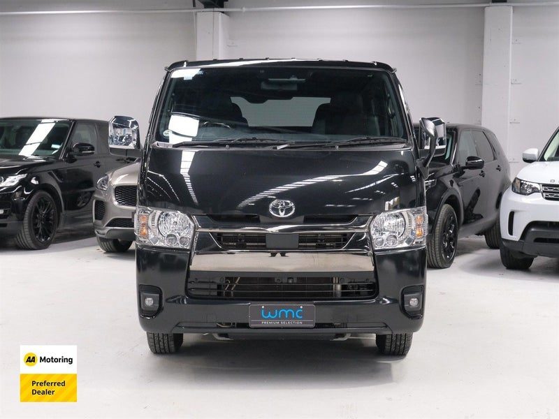 2023 Toyota Hiace GL, photo 2