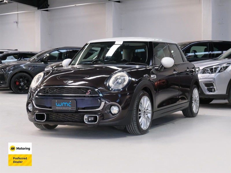 2015 MINI Cooper S 2.0lt 'Turbo' 5-Door Hatch, photo 3