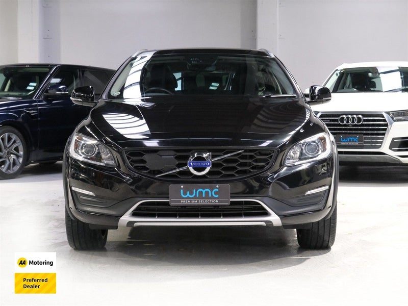 2018 Volvo V60 'Cross Country' T5 AWD, photo 2