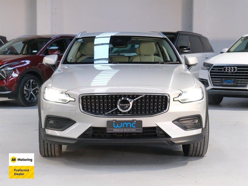 2021 Volvo V60 'Cross Country' B5 AWD, photo 2