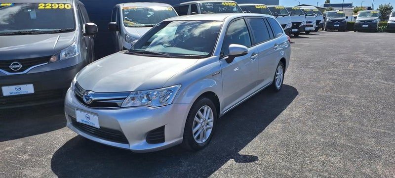 2014 Toyota Corolla Fielder Hybrid