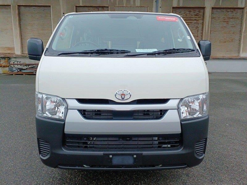 2026 Toyota Hiace NEW, photo 2