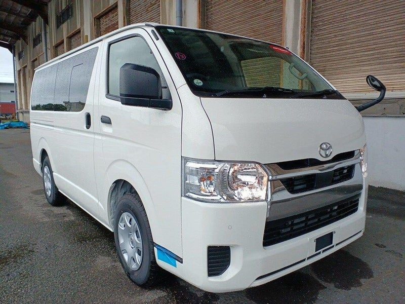 2026 Toyota Hiace DX GL, photo 3