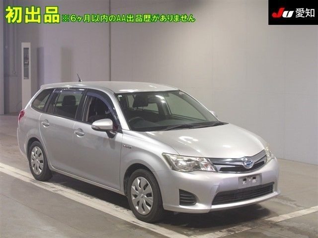 2015 Toyota Corolla Fielder Hybrid