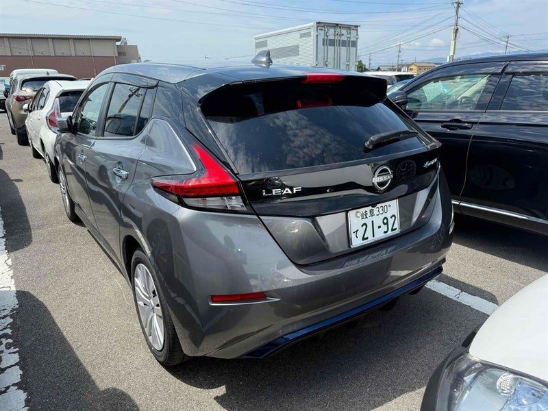2022 Nissan Leaf S, photo 2
