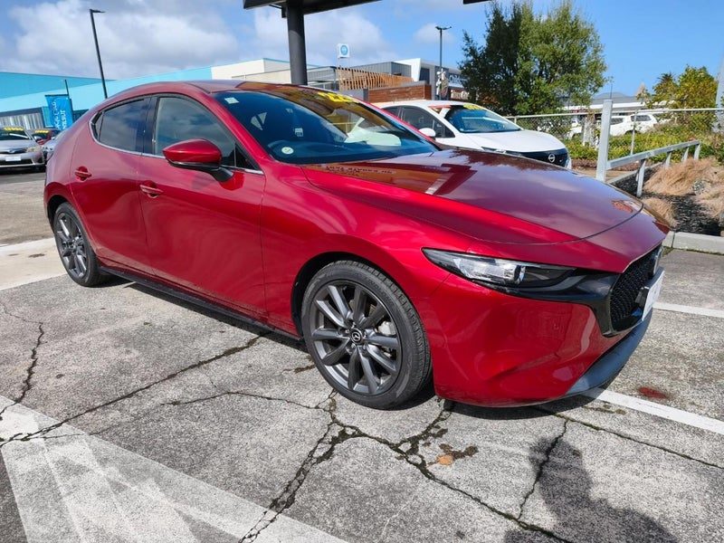 2020 Mazda 3 fastback, photo 2