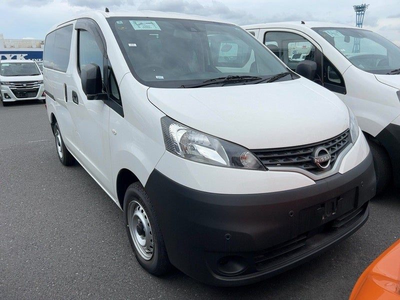 2025 Nissan NV200 VANETTE
