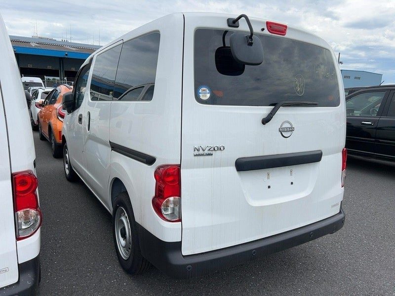 2025 Nissan NV200 VANETTE, photo 2