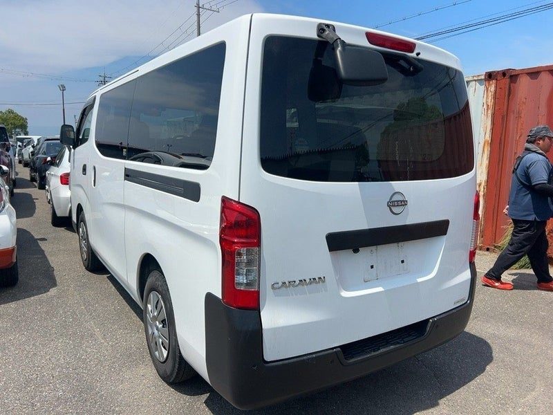 2022 Nissan NV350 CARAVAN, photo 2
