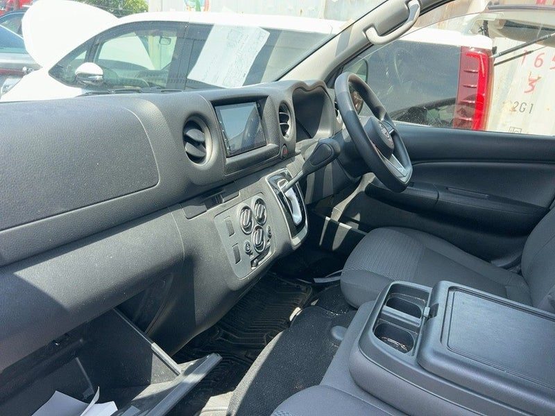 2022 Nissan NV350 CARAVAN, photo 3