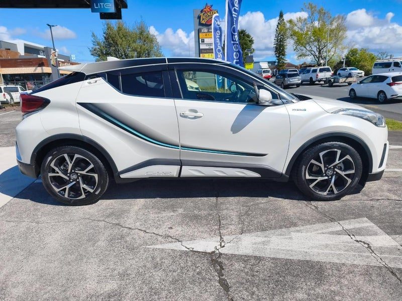 2018 Toyota C-HR G HYBRID, photo 2
