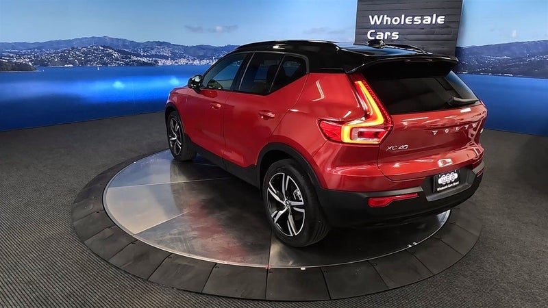 2021 Volvo XC40 Hybrid, photo 3
