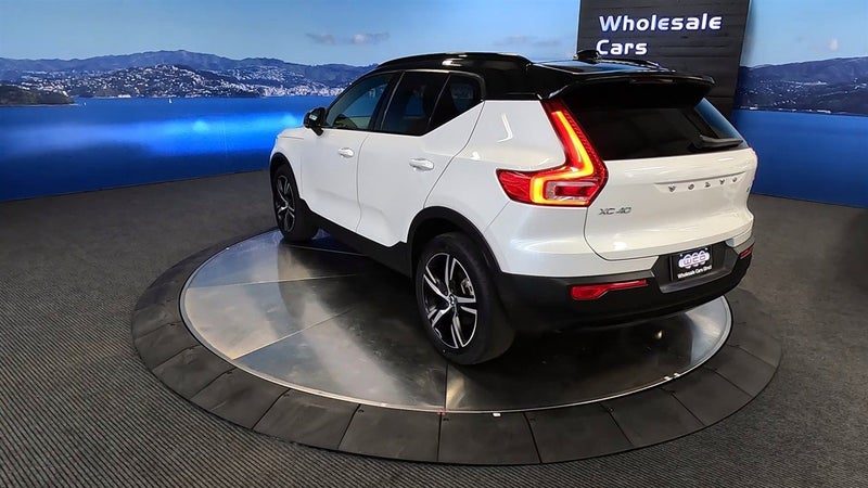 2021 Volvo XC40 R Design, photo 3