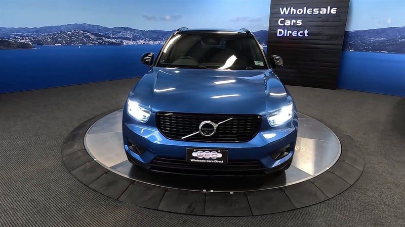 2019 Volvo XC40 T4 - R Design - Grade 4.5., photo 2