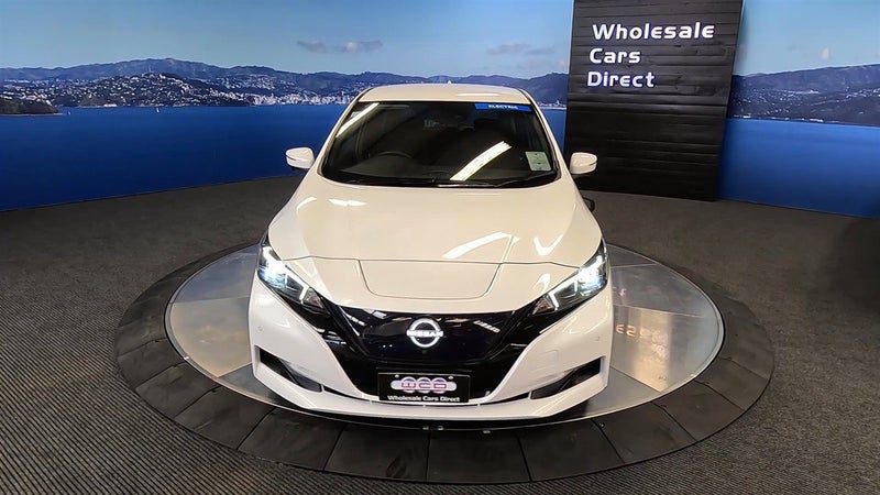 2022 Nissan Leaf 40 KWH, photo 2