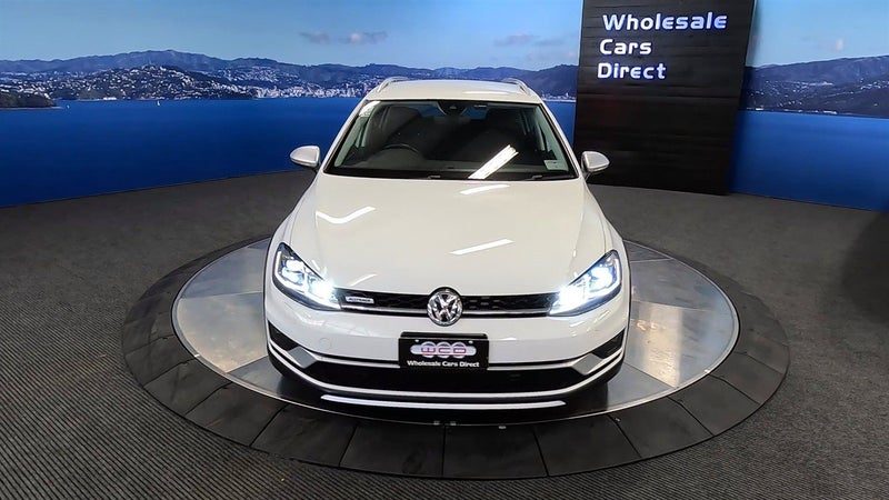 2017 Volkswagen Golf Alltrack, photo 2