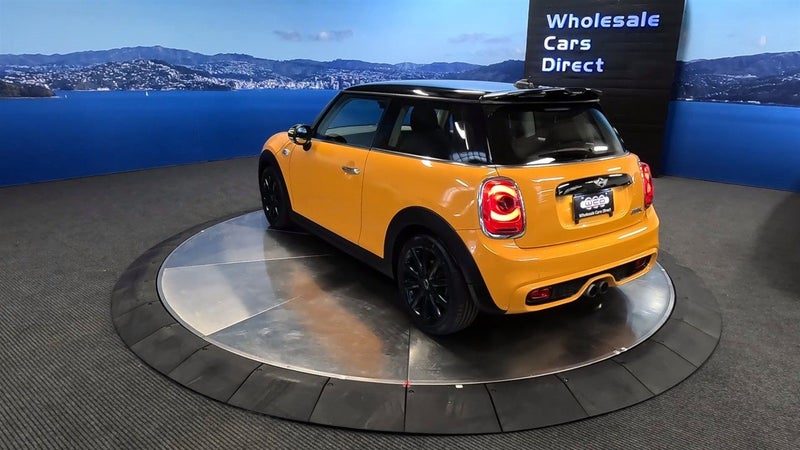 2017 MINI Cooper S, photo 3