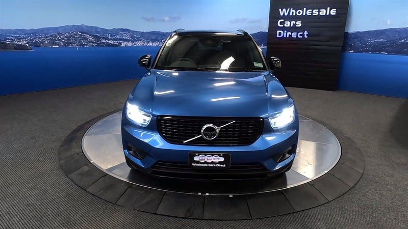 2021 Volvo XC40 R Design, photo 2