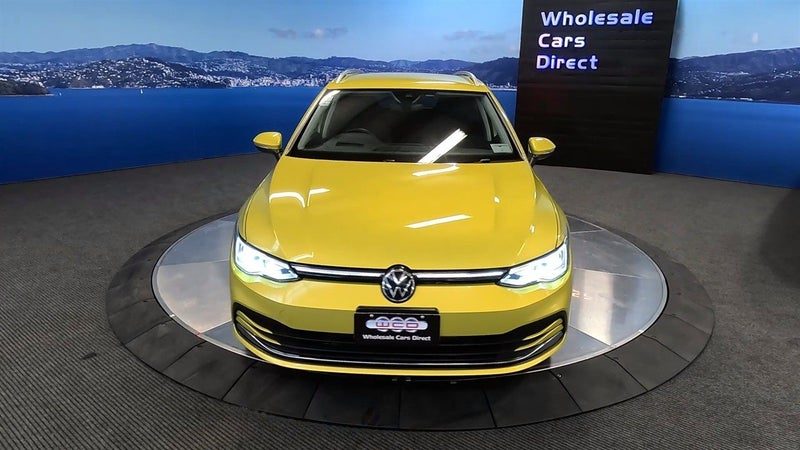 2021 Volkswagen Golf TSI, photo 2