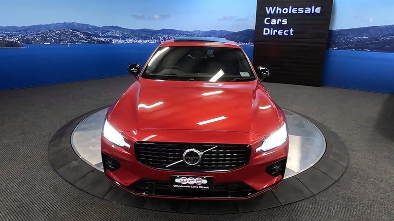 2022 Volvo S60 R Design, photo 2