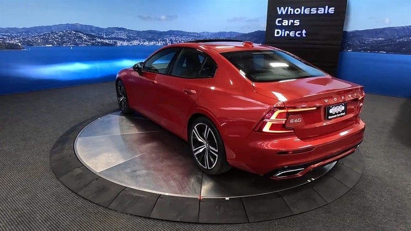 2022 Volvo S60 R Design, photo 3