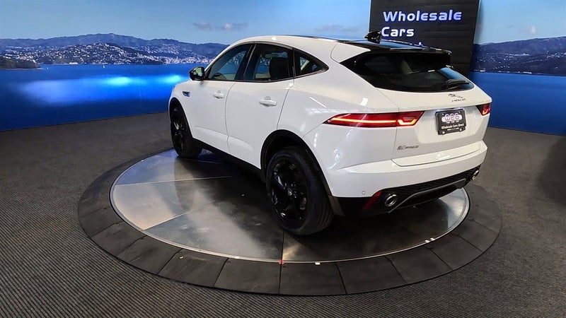 2019 Jaguar E-PACE, photo 3