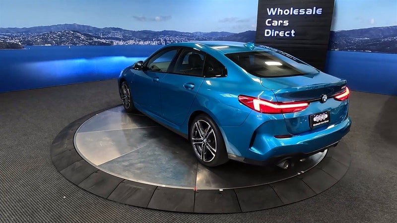 2021 BMW 218i, photo 3
