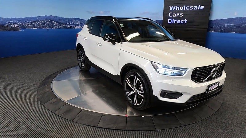 2021 Volvo XC40 R Design