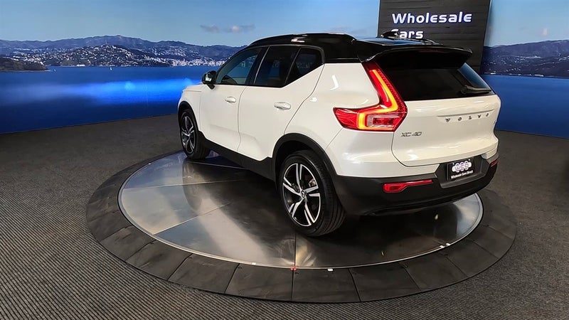 2021 Volvo XC40 R Design, photo 3