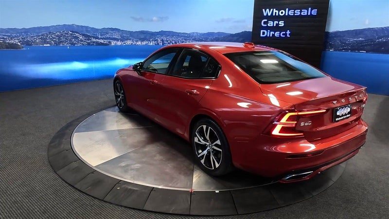 2021 Volvo S60 R Design, photo 3