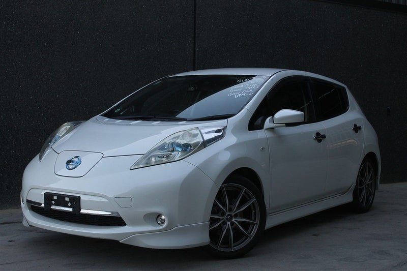 2017 Nissan Leaf, main photo