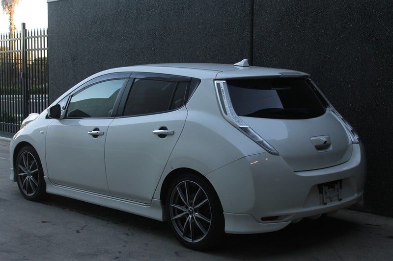 2017 Nissan Leaf, photo 2