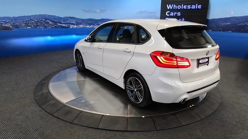 2018 BMW 218i Active Tourer, photo 3