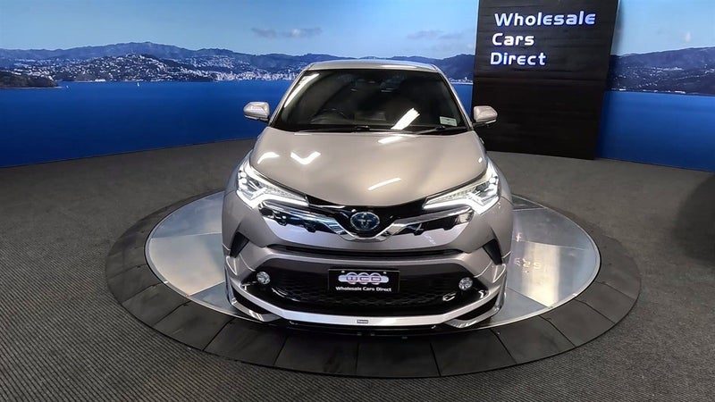 2017 Toyota C-HR Hybrid, photo 2