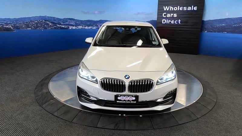 2019 BMW 218i Active Tourer, photo 2