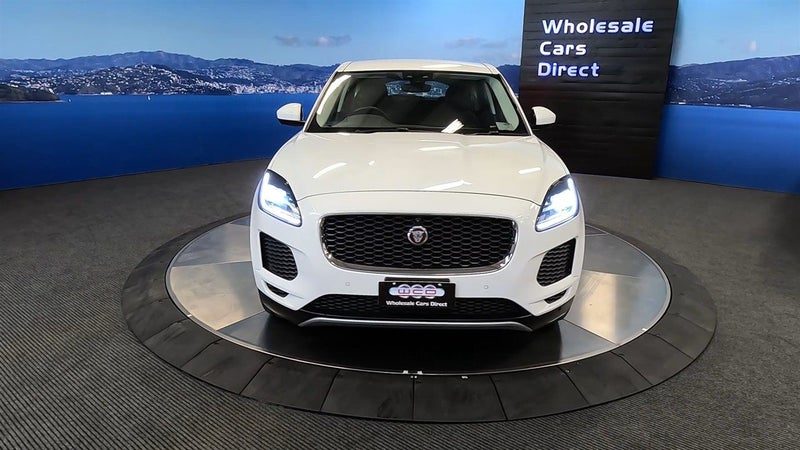 2018 Jaguar E-PACE, photo 2