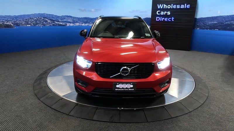 2021 Volvo XC40 R Design, photo 2