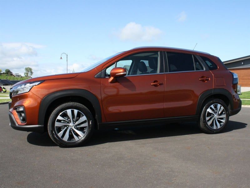 2026 Suzuki S-Cross JLX Hybrid 2WD, photo 3