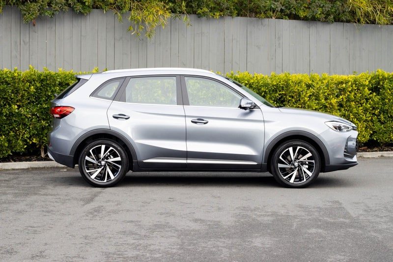 2026 MG ZS ZS HEV ESSENCE, photo 2