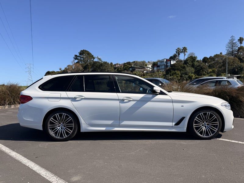 2018 BMW 530i M-SPORT TOURING WAGON B48TU, photo 2