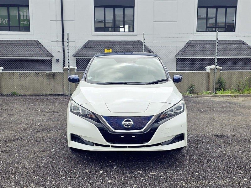 2018 Nissan Leaf X. 85.41% SOH. Grade 4.5, photo 2