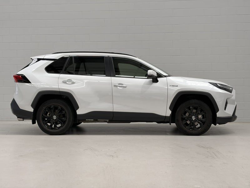 2023 Toyota RAV4 LIMITED AWD, photo 3