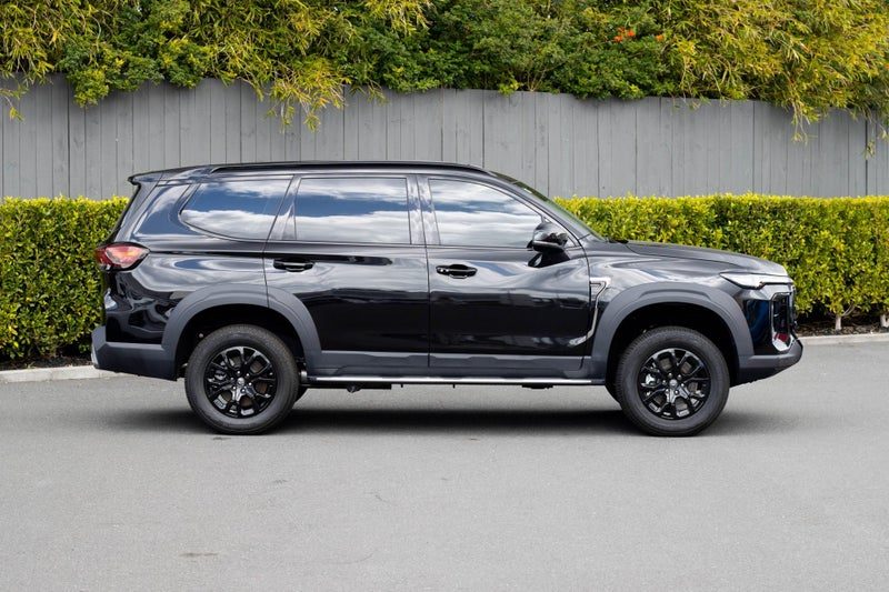 2025 LDV D90 Elite Petrol, photo 2