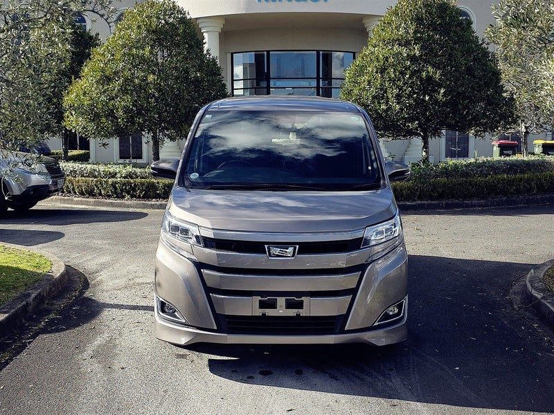 2018 Toyota Noah G Model. Facelift., photo 2