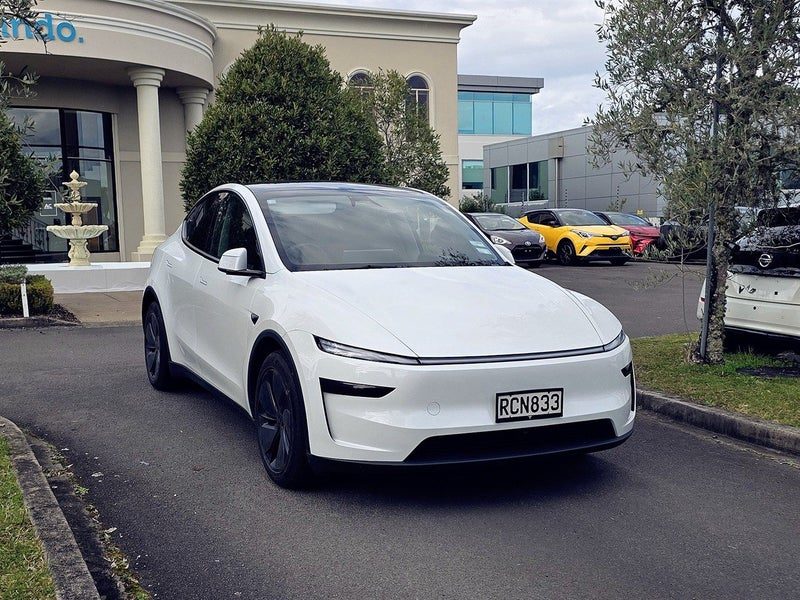2025 Tesla Model Y Long Range